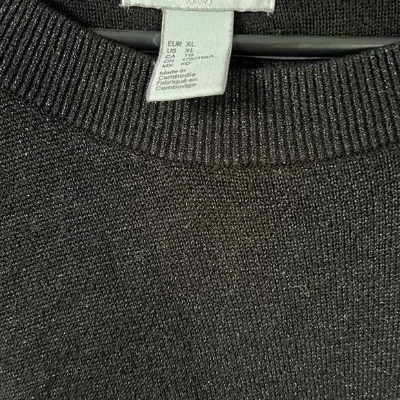 H&M black sweater - Picture 2 of 2